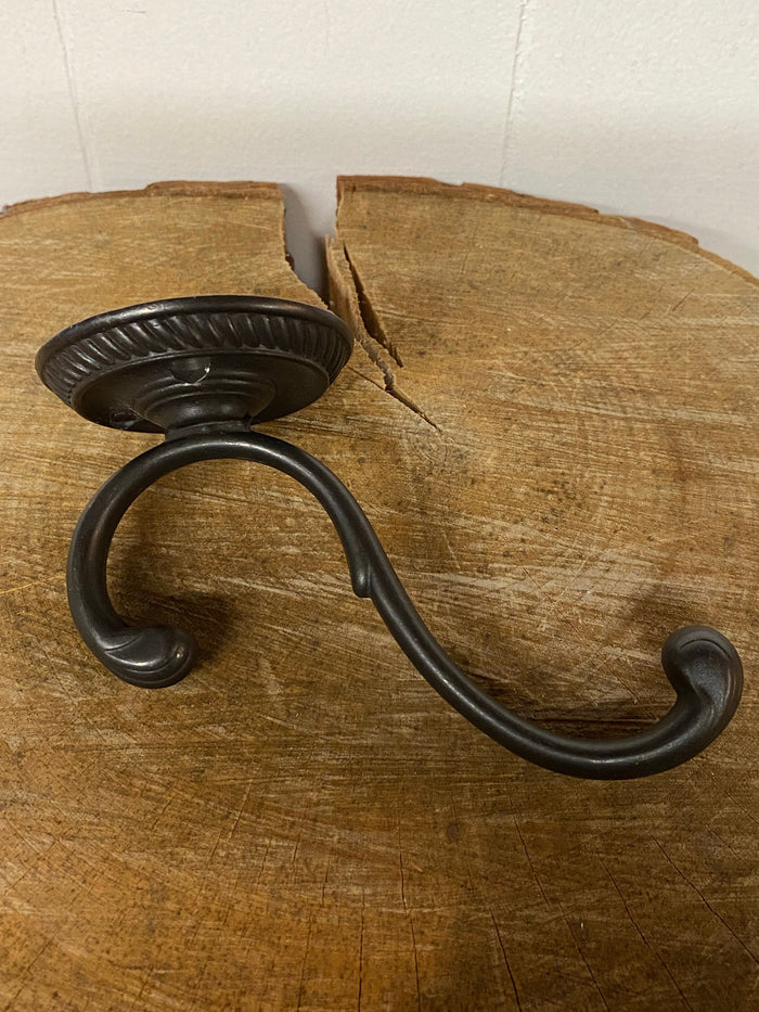 Metal Swirl Double Hook