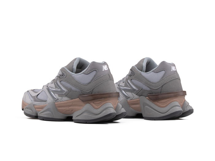 Tenis New Balance 9060 Plata Gris Perla 1.1 Premium