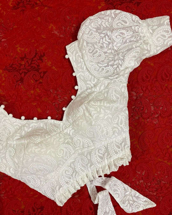 White Jasmine Sweetheart Neck