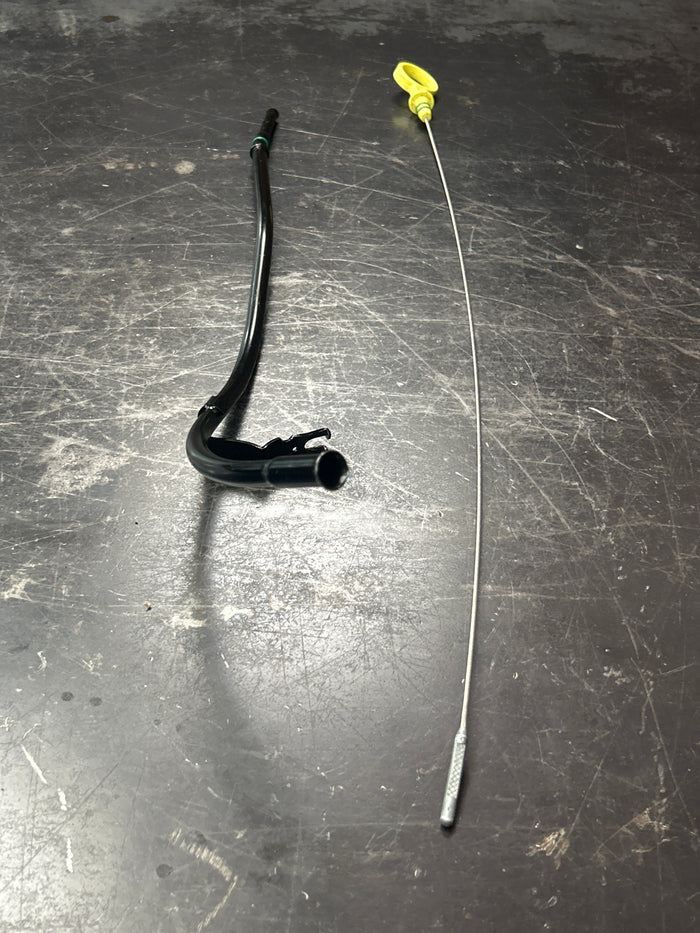 06-23 DODGE CHALLENGER SRT8 ENGINE OIL LEVEL INDICATOR TUBE DIP STICK