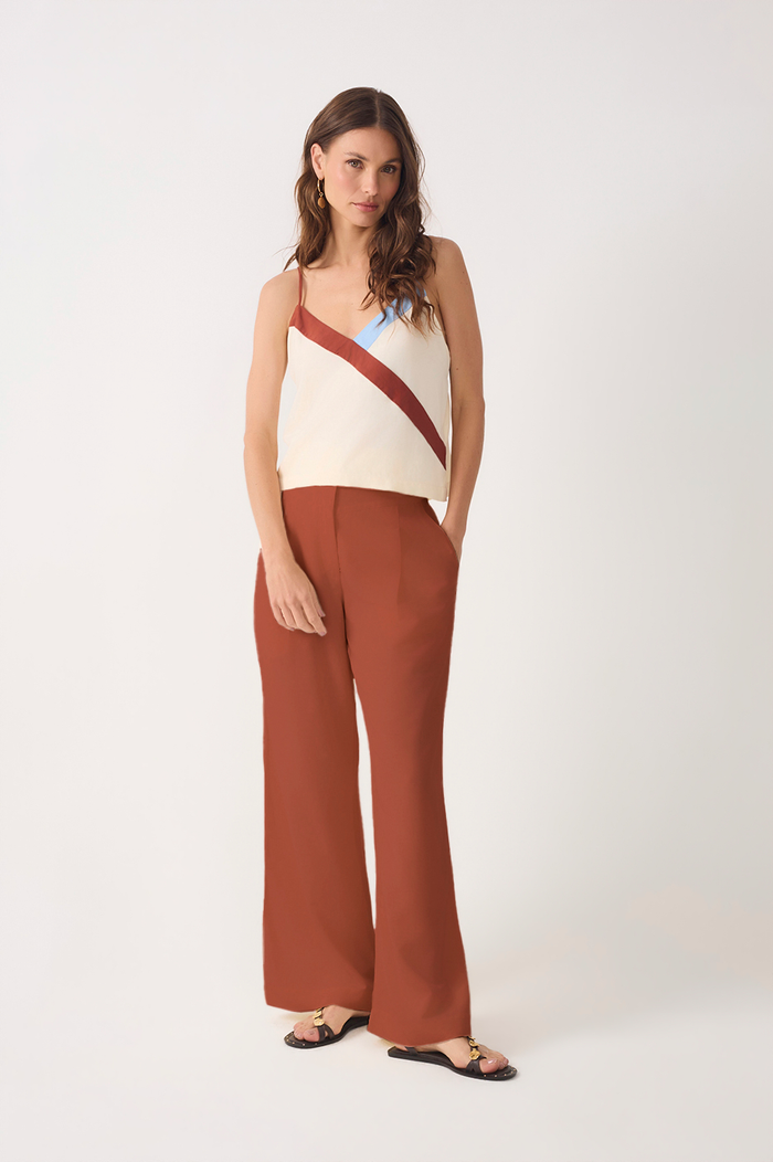 Brown Pockets Straight Leg Pants_2