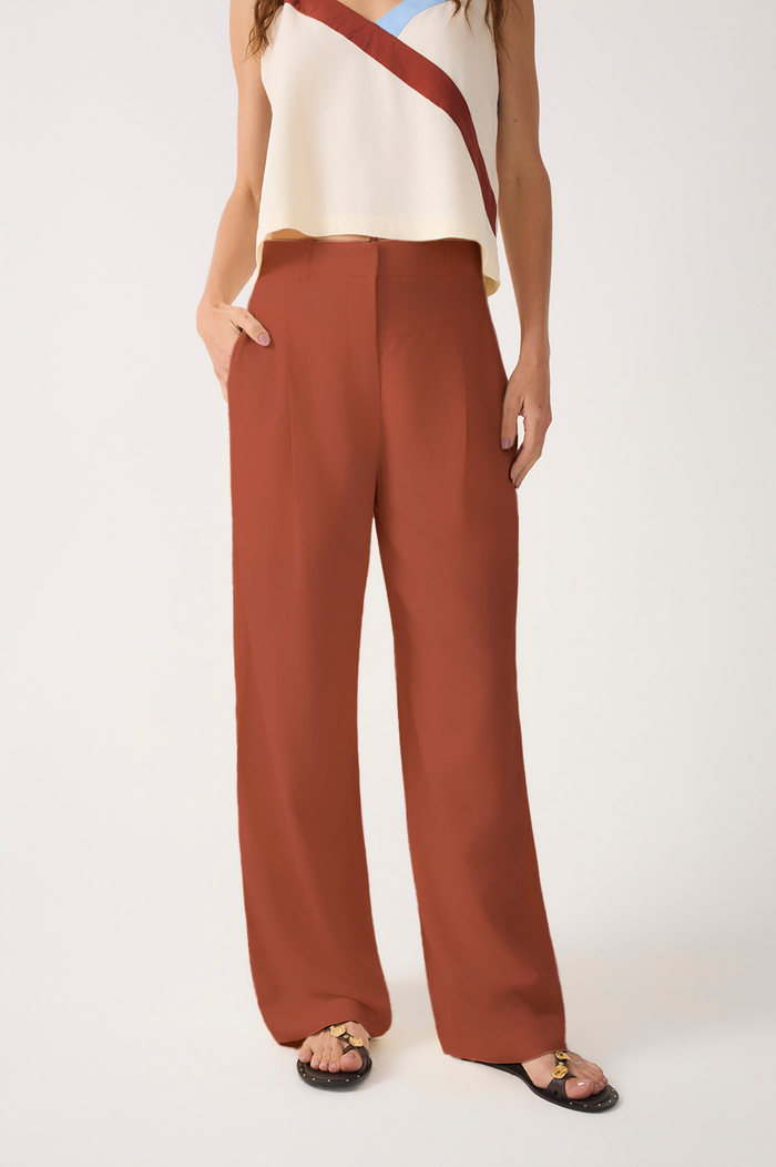 Brown Pockets Straight Leg Pants_4
