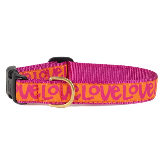 LOVE-VALENTINES-DAY-DOG-COLLAR
