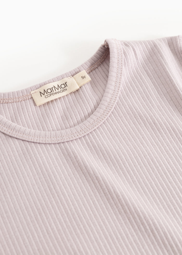 Light gray knitted dress dress with a ribbed round neckline and Marmar brand.