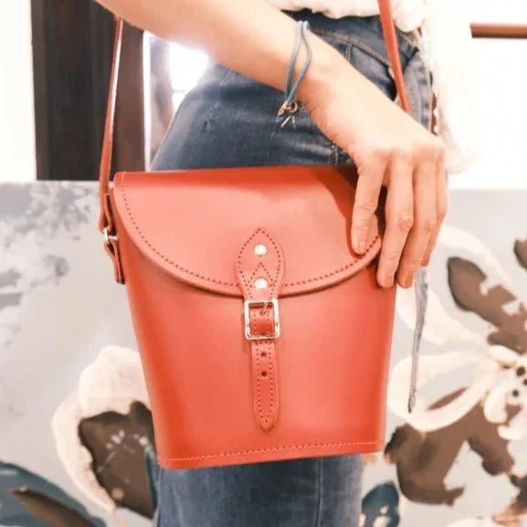 Handmade Leather Barrel Bag - Red - Bascora