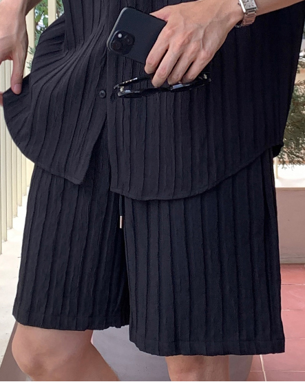 Loera Pleats Half Pants