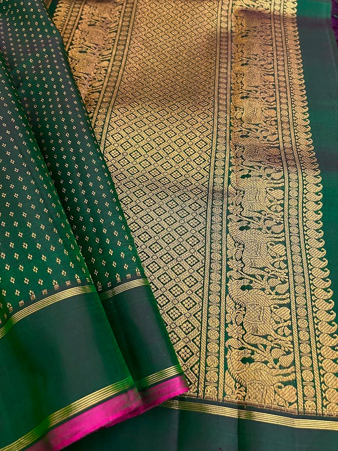 Meera gold kanchipuram silk saree