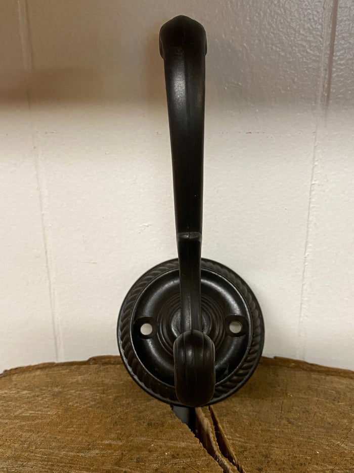 Metal Swirl Double Hook