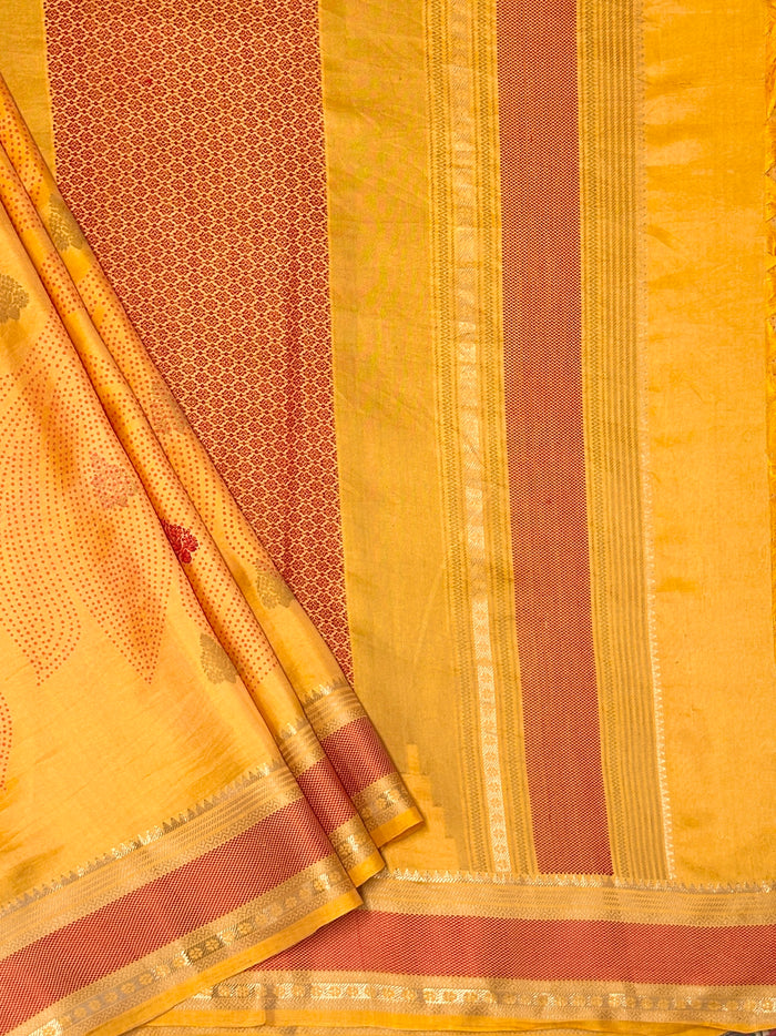 Mila Foliage Thread Woven Border Silk Saree
