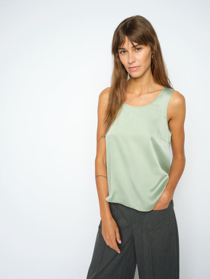 Modelshot / Frosty Green / Detail