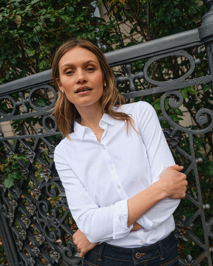 Modelshot / White / Detail