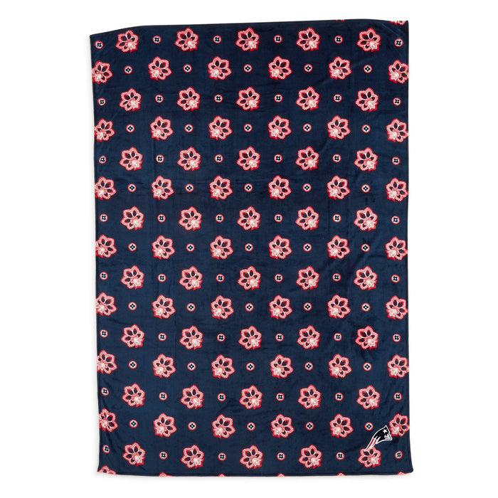 NFL Oversized Throw Blanket-New England Patriots Bandana-Image 3-Vera Bradley