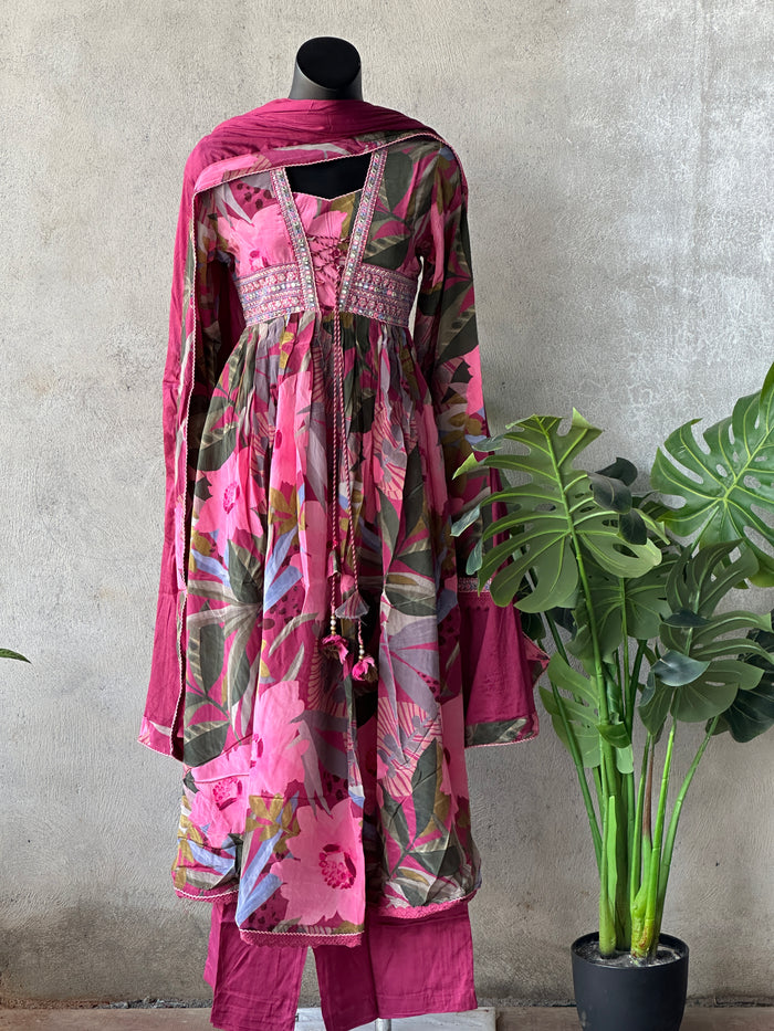 Patywear satin crepe Ready suit set