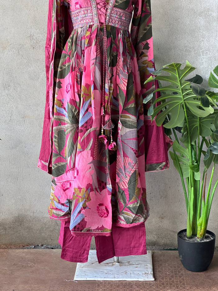 Patywear satin crepe Ready suit set