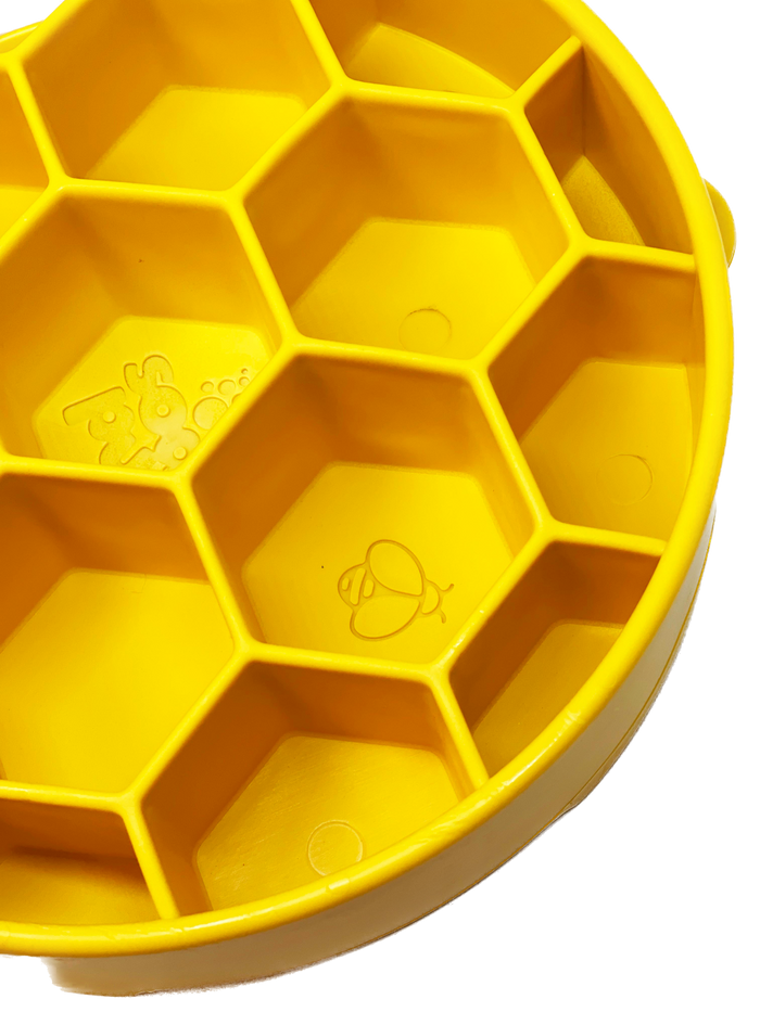 SLOW-FEEDER-DOG-BOWL-HONEYCOMB