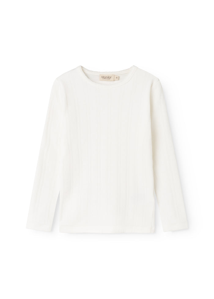 Long-sleeve T-shirt with round neckline and smooth front.
