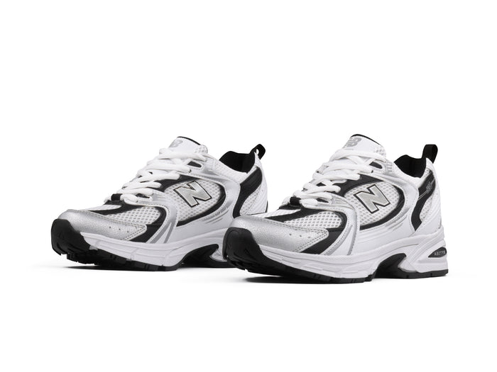 Tenis New Balance 530 Blanco Negro Plata 1.1 Premium