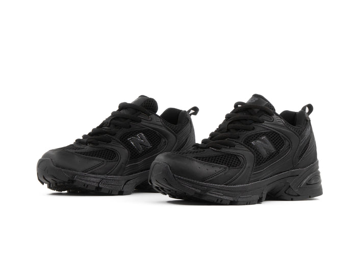 Tenis New Balance 530 Negro Total 1.1 Premium