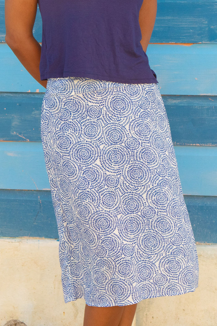 Tilda Viscose Crinkle Skirt | White/Blue